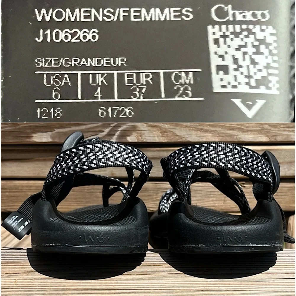 - Chaco Zx2 Classic Double Strap Toe Sandals SZ 6! LIKE NEW!